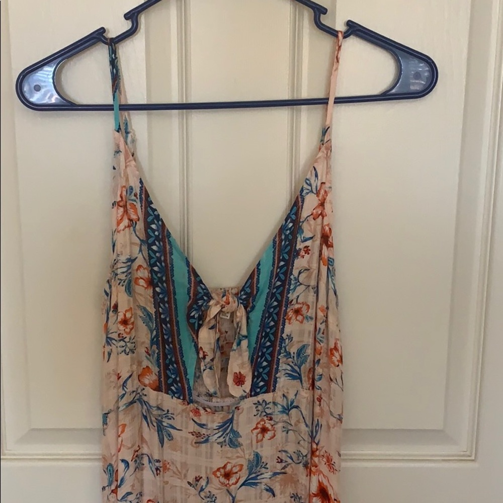 Maxi dress worn only once. Like new.